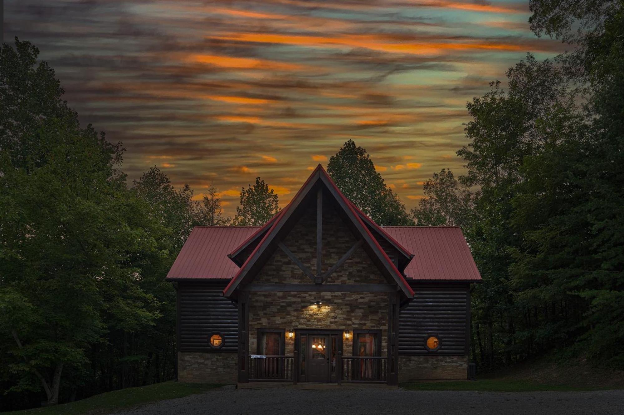 Firefly Lodge Holiday Home 蓋特林堡 外观 照片